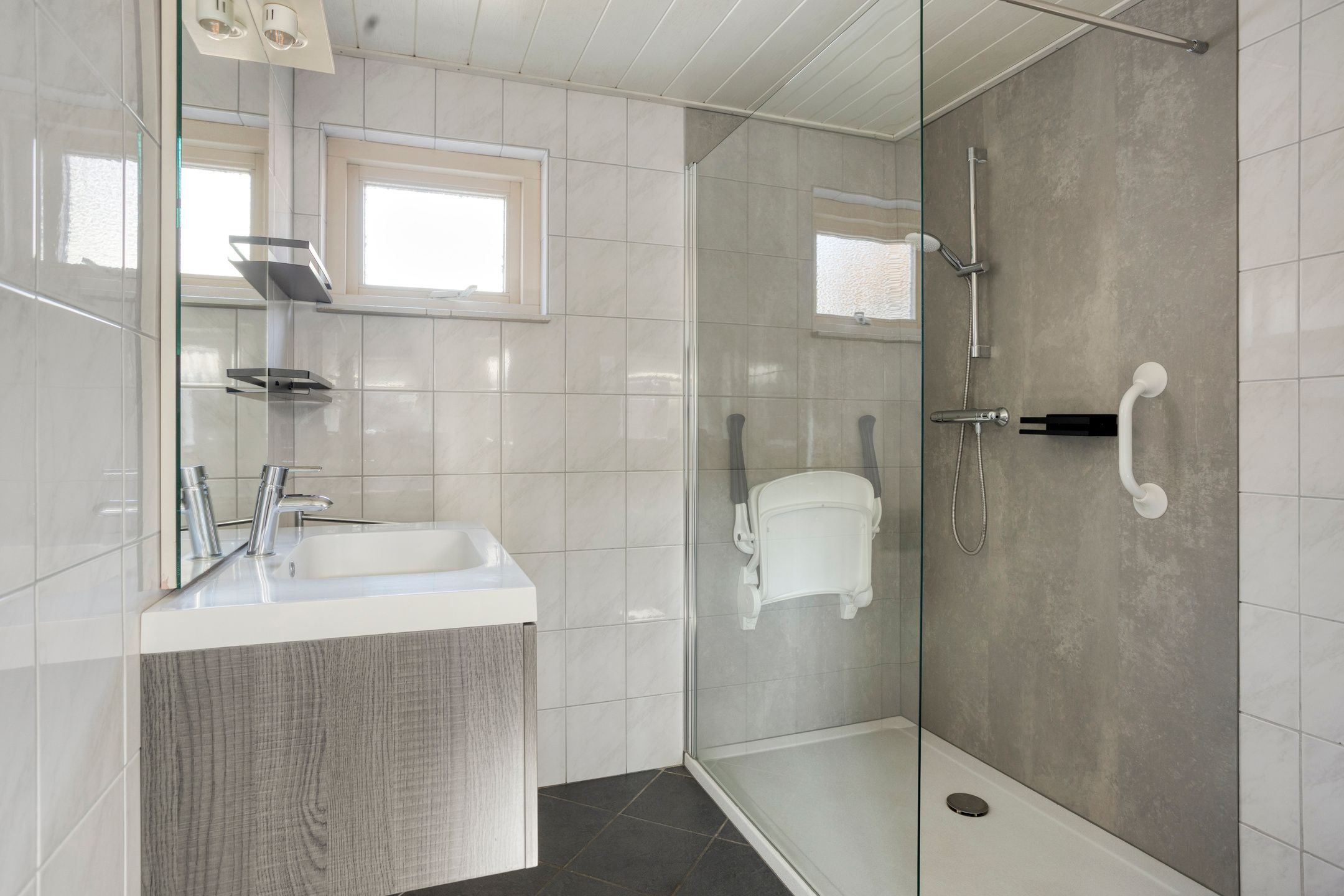 Semi-detached home with garage and countryside views in Oploo — 27