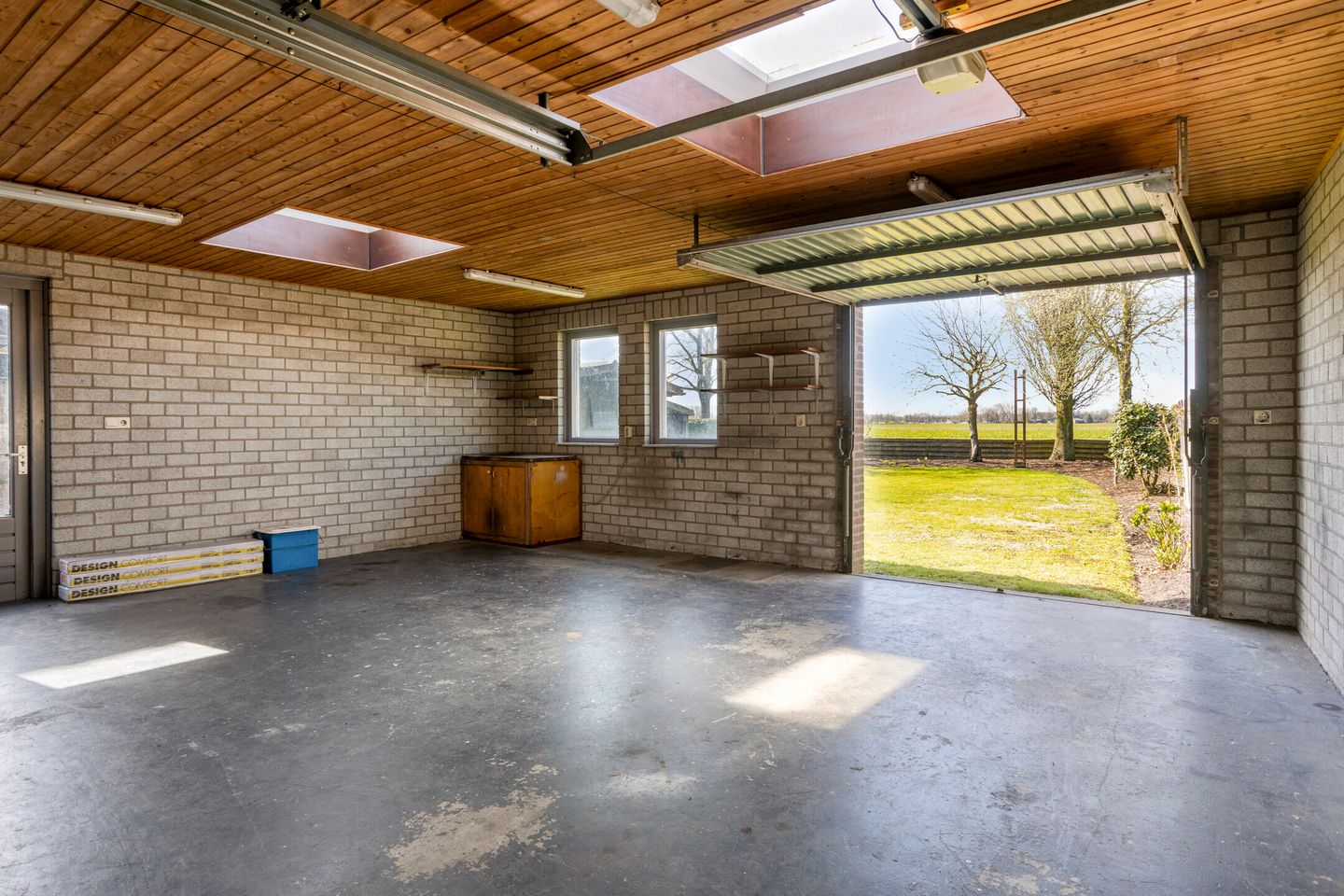 Semi-detached home with garage and countryside views in Oploo — 35