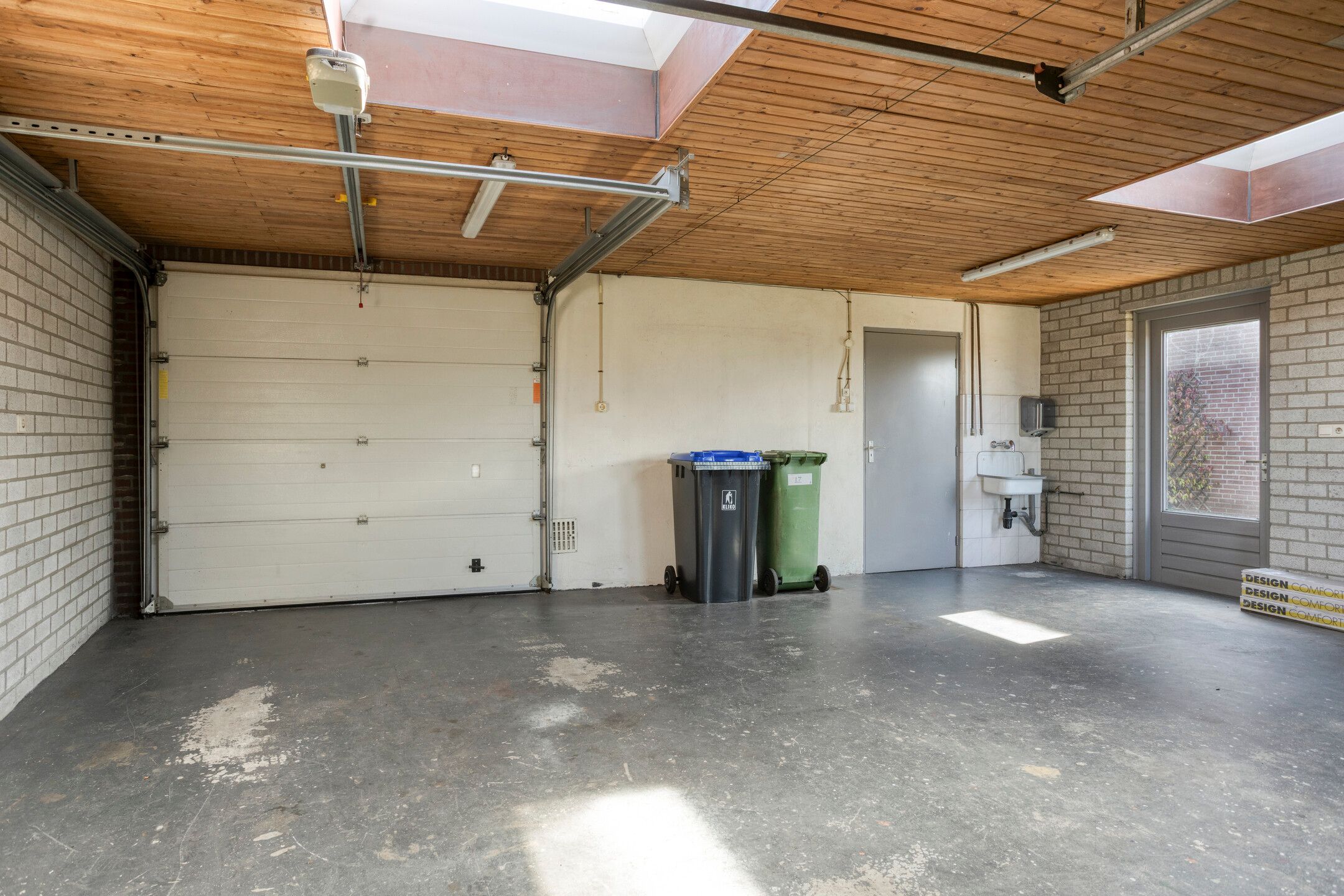 Semi-detached home with garage and countryside views in Oploo — 33