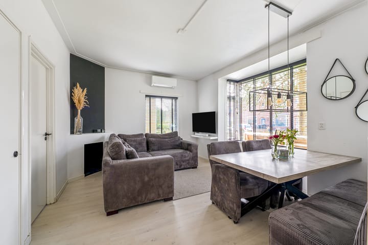 Photo 2 of Röntgenstraat 39