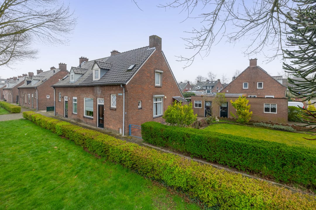Photo 1 of Leliestraat 1