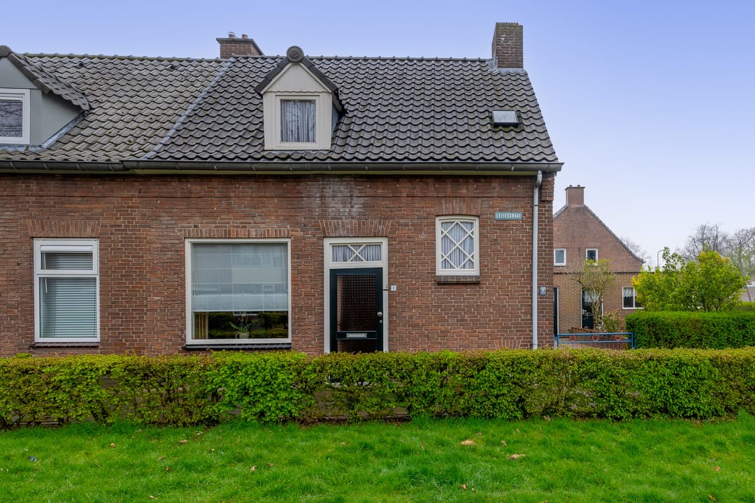 Photo 31 of Leliestraat 1