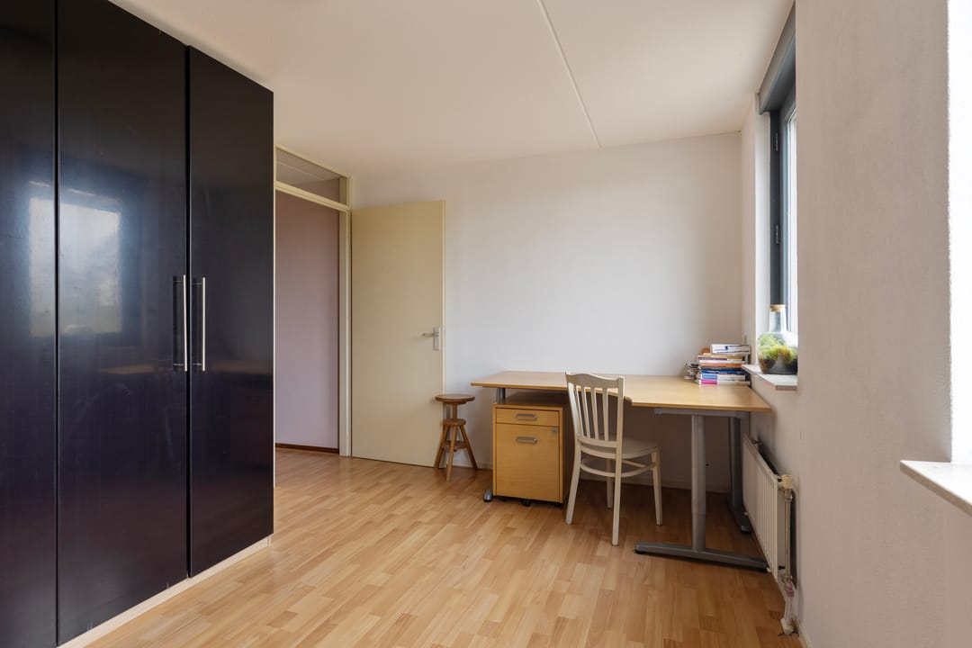 Fine Family Home in a Child-Friendly Neighborhood Between City and Countryside — 17
