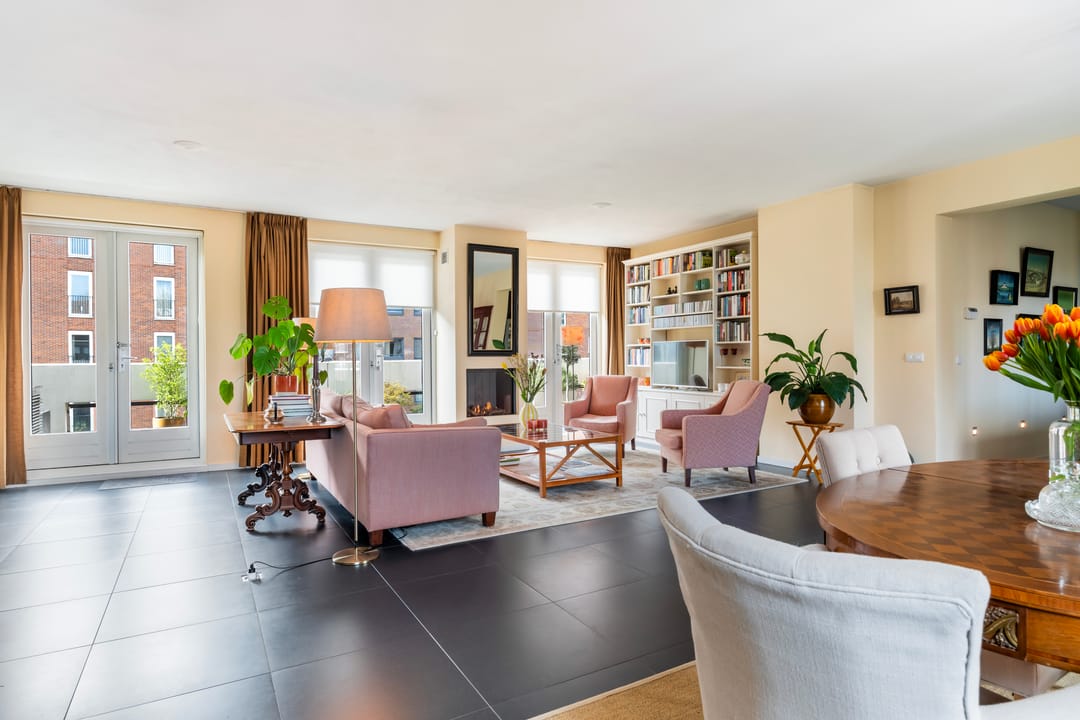 Spacious apartment with unique roof terrace in Papendrecht — 23