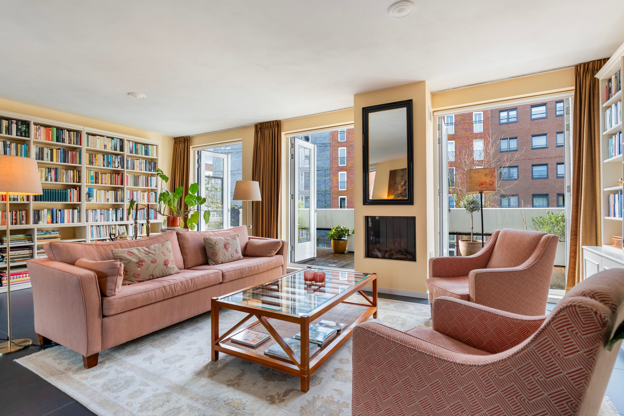 Spacious apartment with unique roof terrace in Papendrecht — 12