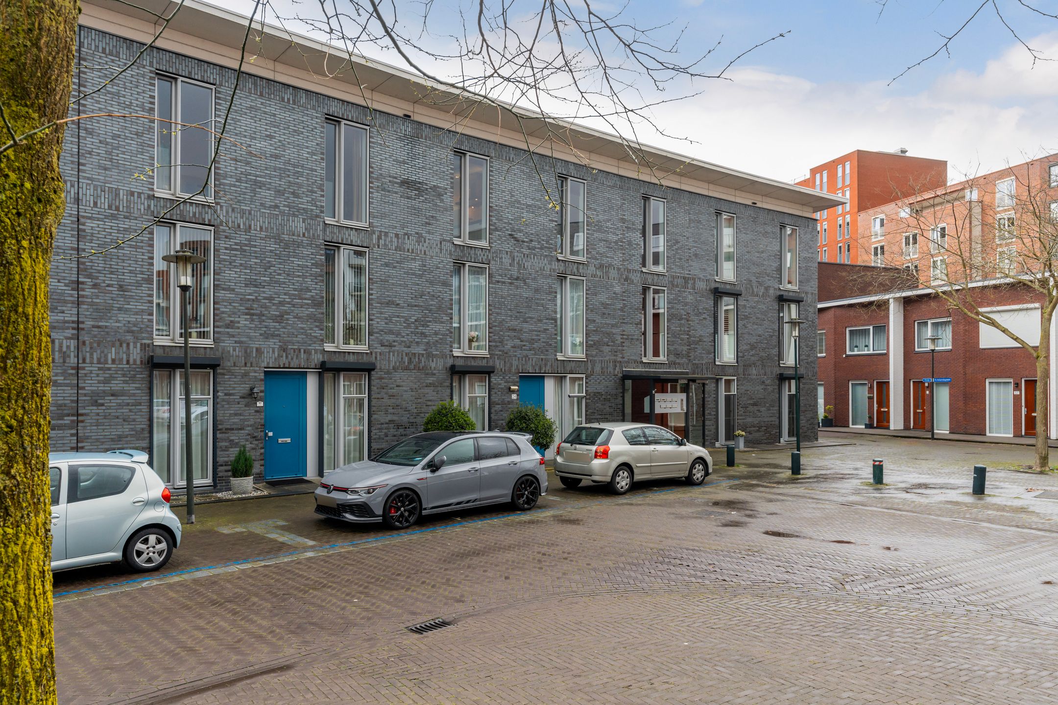 Spacious apartment with unique roof terrace in Papendrecht — 54