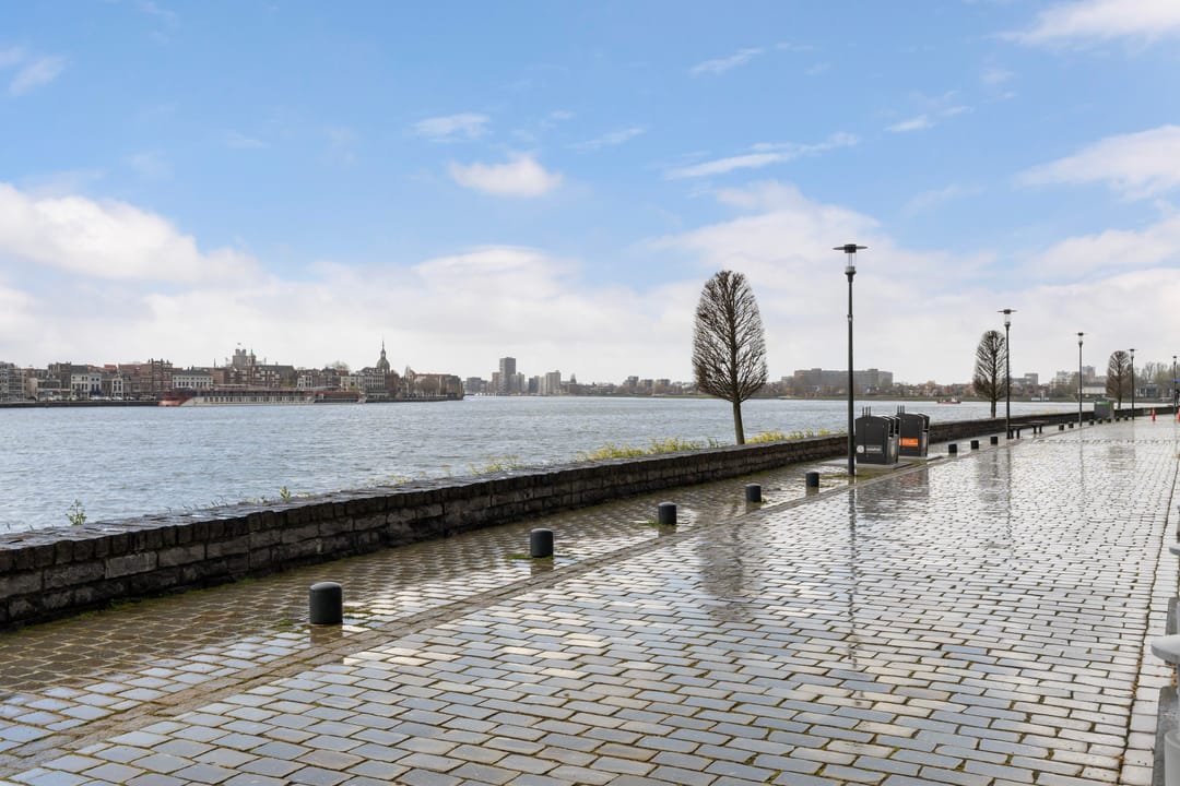 Spacious apartment with unique roof terrace in Papendrecht — 56