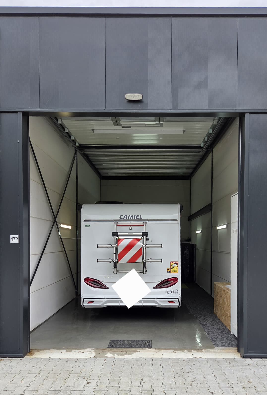 View photo 4 of De Mui 17-G