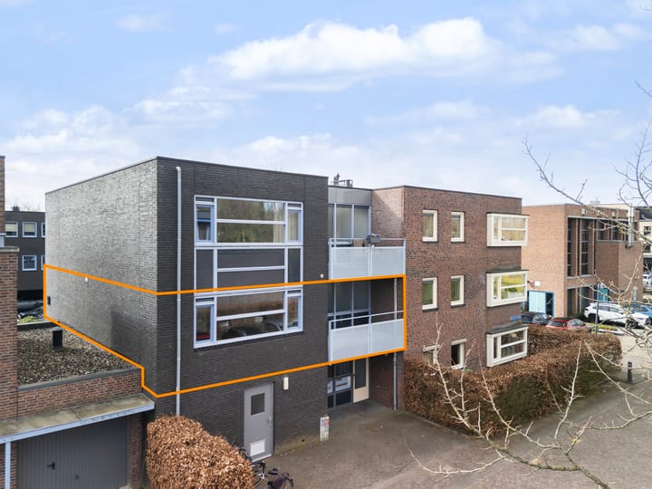 Van der Glashof 29 main image