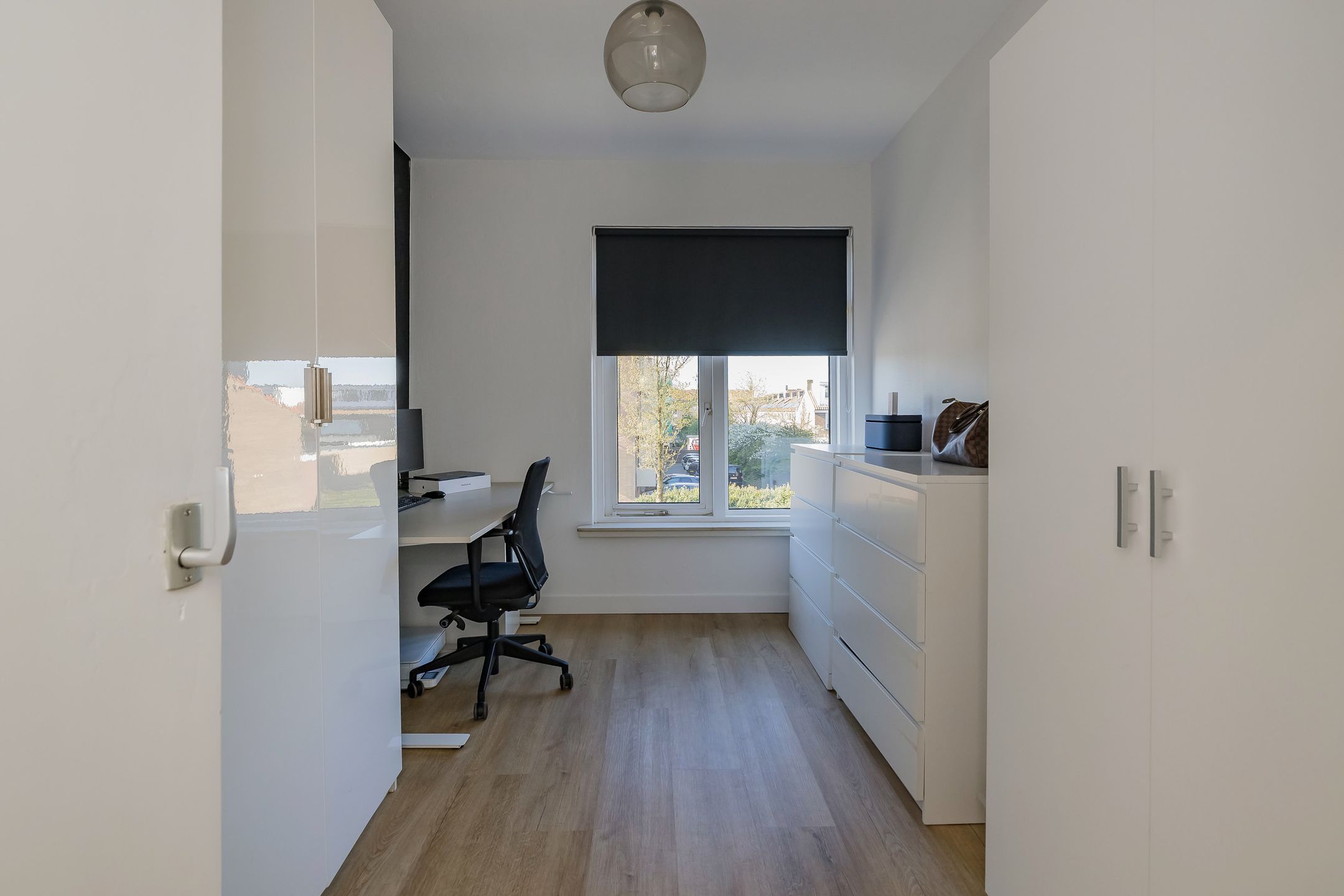 Bright and well-located 3-room apartment near IJmuiden centre — 24