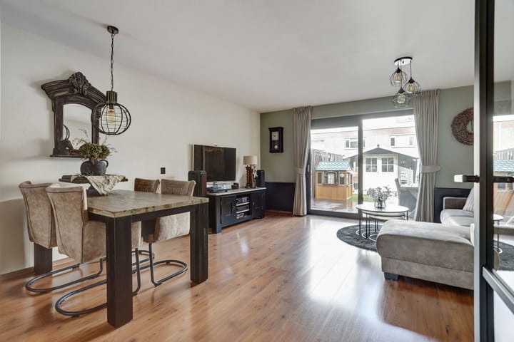 Foto 2 van Riet Blom-Mouritsstraat 16