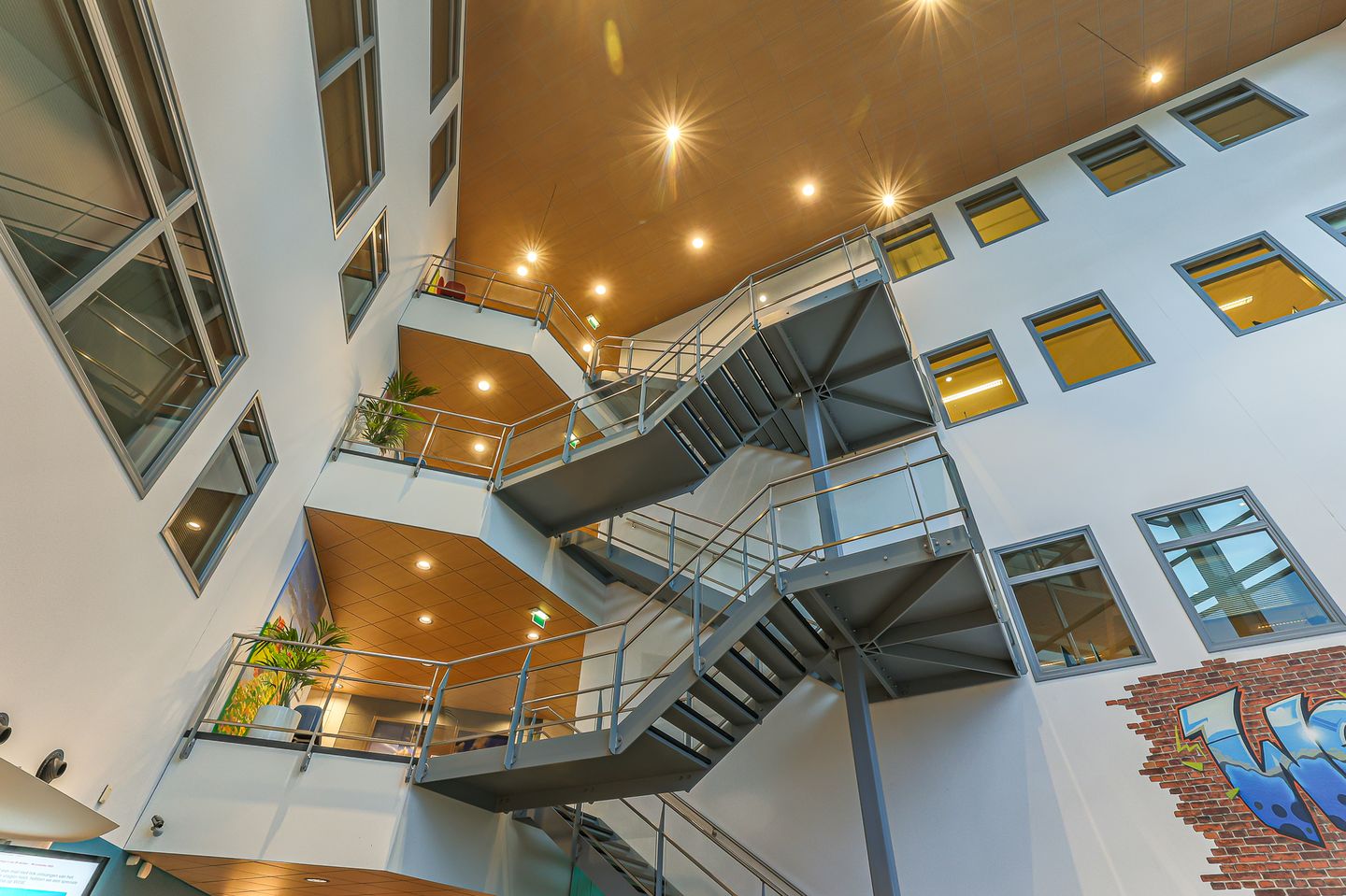 Bekijk foto 4 van Eemsgolaan 9