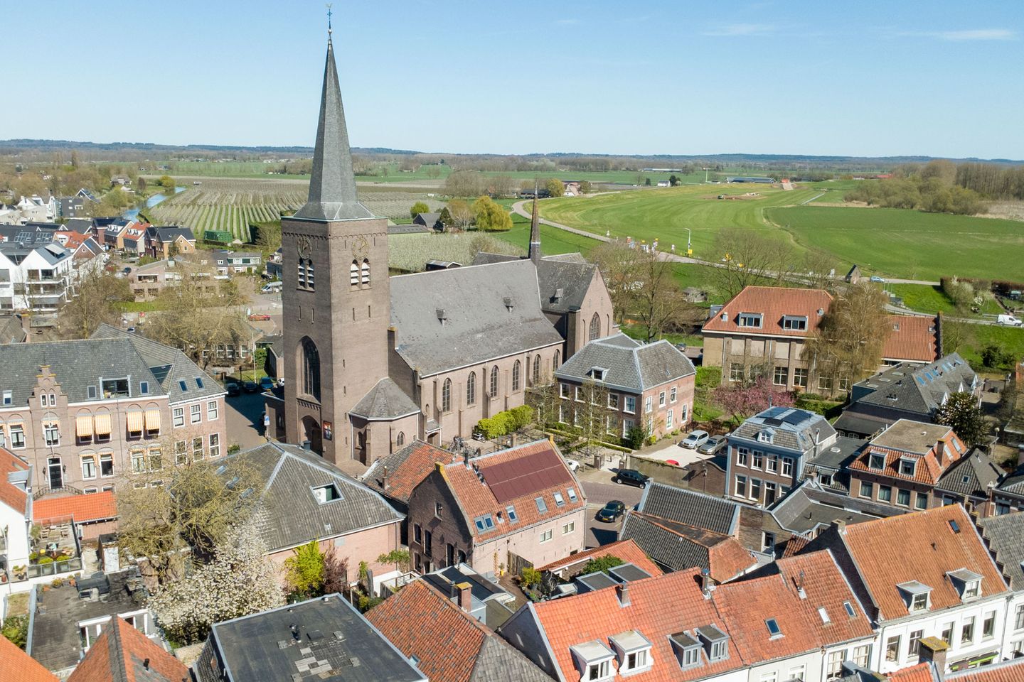 Foto 35 van Klooster Leuterstraat 28-B