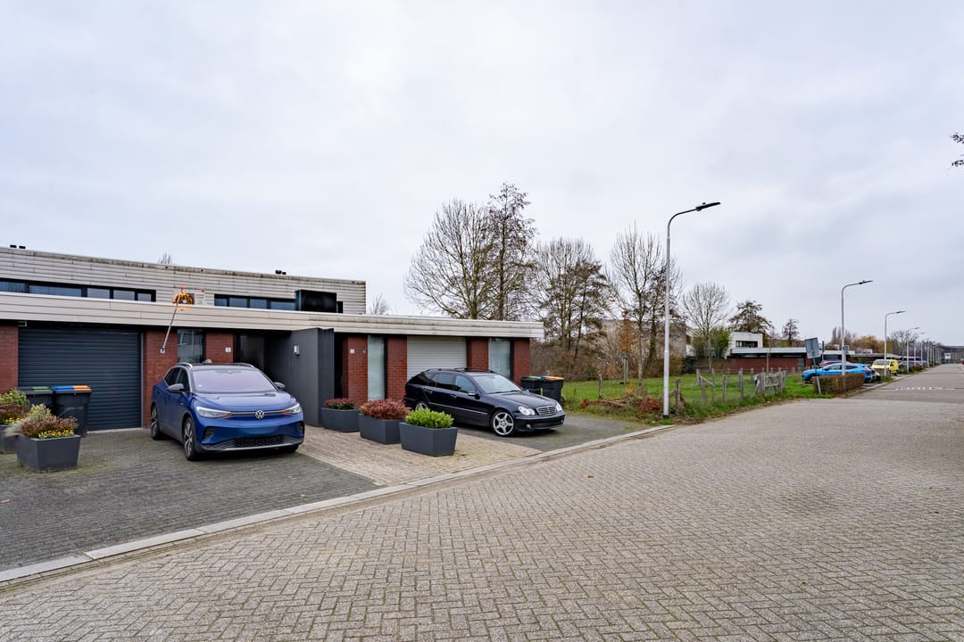 Photo 38 of Marlestraat 37