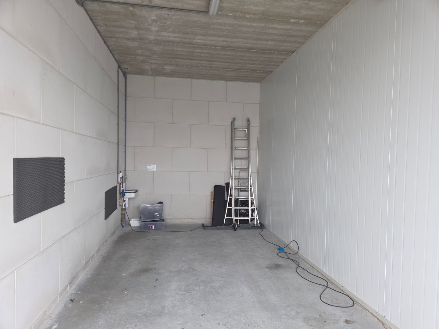 Bekijk foto 3 van Honderdland 330