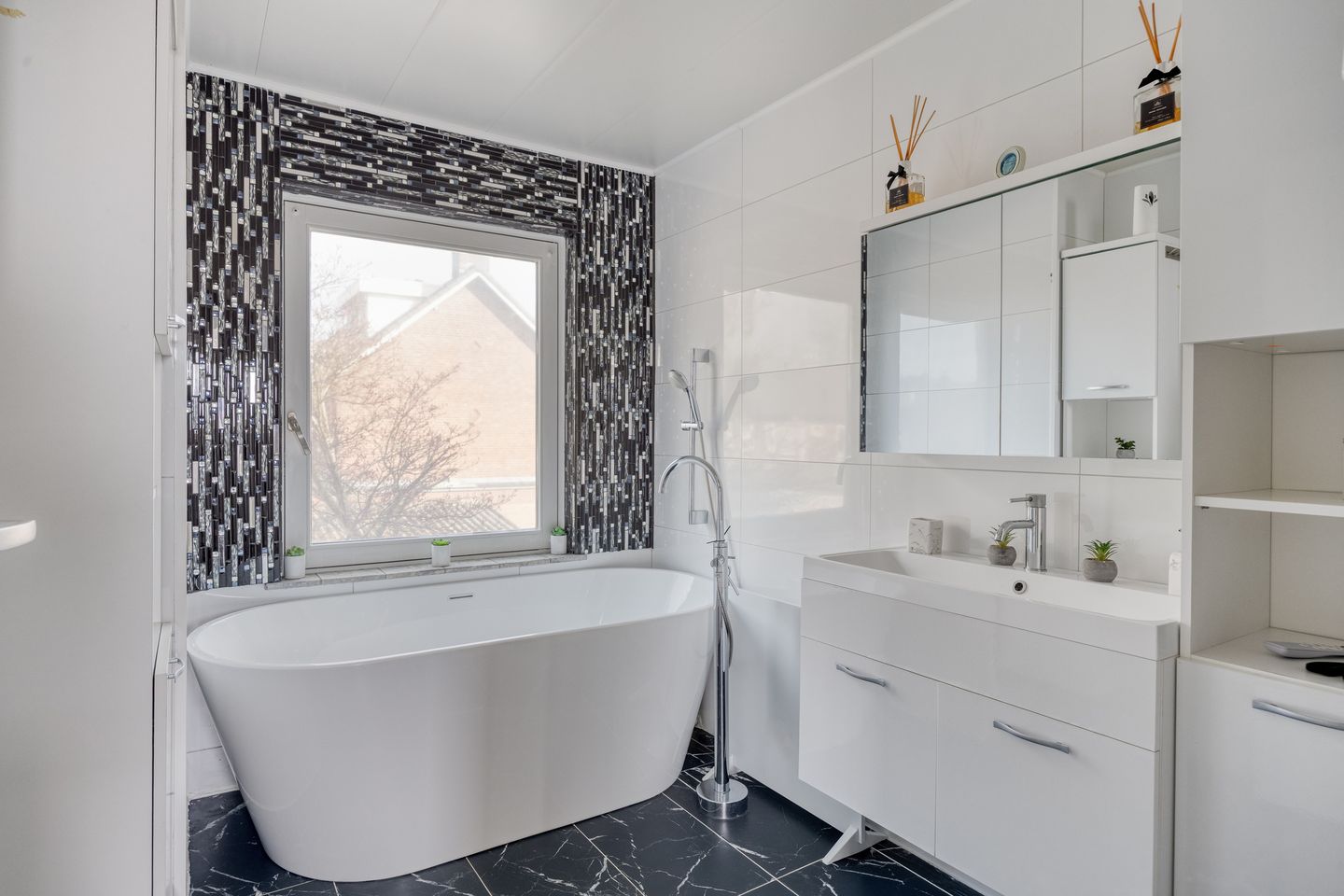 Foto 19 van Alberdingk Thijmstraat 35