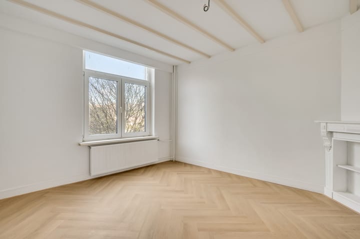 Tussenwoning te koop: Sint Antoniuslaan 60, Maastricht
