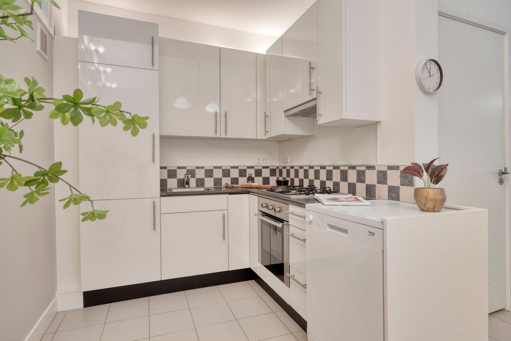 Foto 3 van Hasebroekstraat 3-H