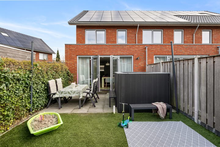 Foto 4 van Esther Vergeerstraat 2