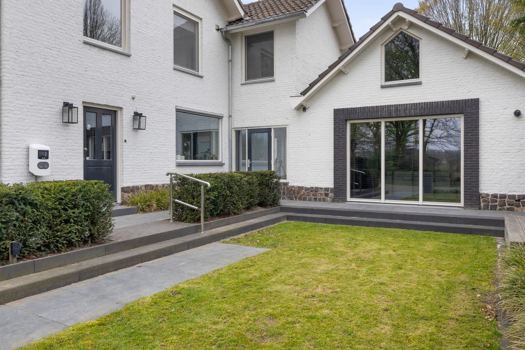 Foto 43 van Monseigneur van Oorschotstraat 32