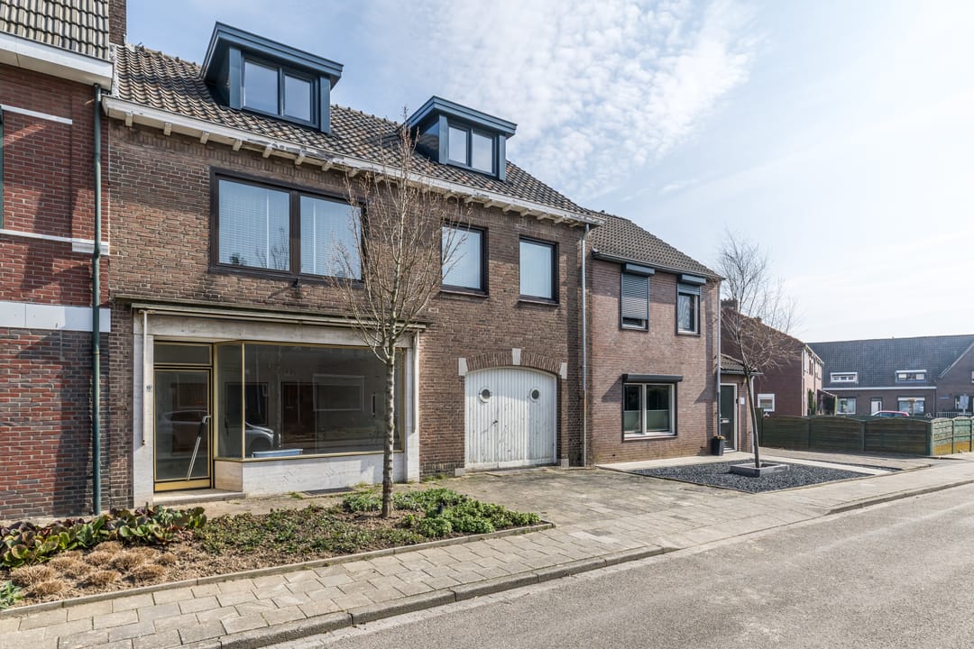 Photo 41 of Haafheidestraat 15-A