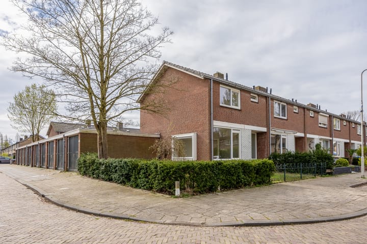 Foto 2 van Overhagenstraat 34