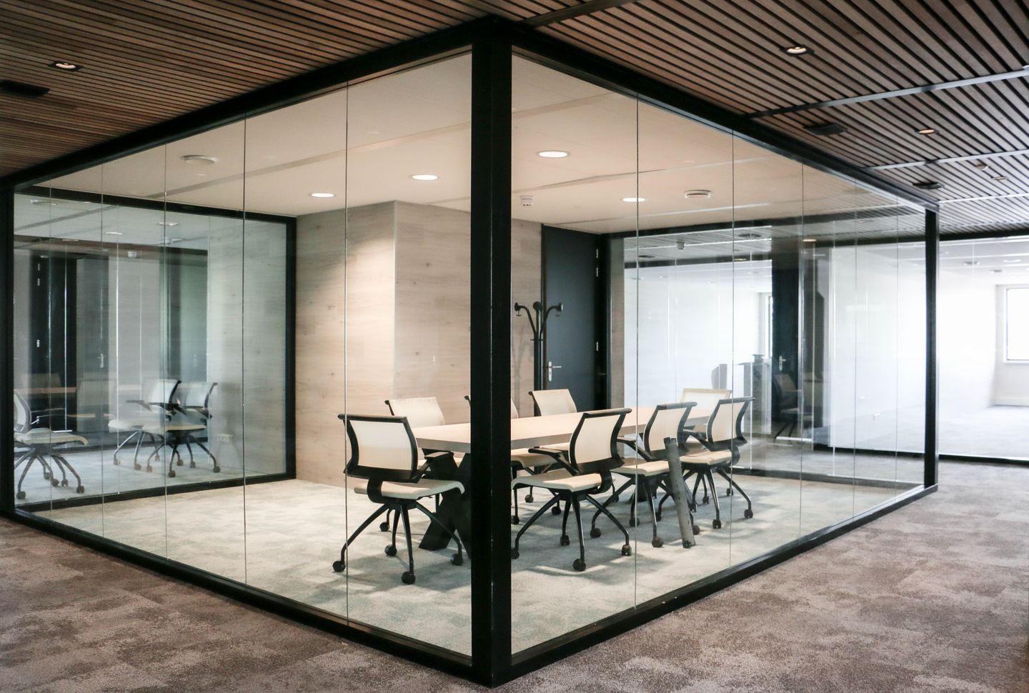 Bekijk foto 5 van Verrijn Stuartlaan 17