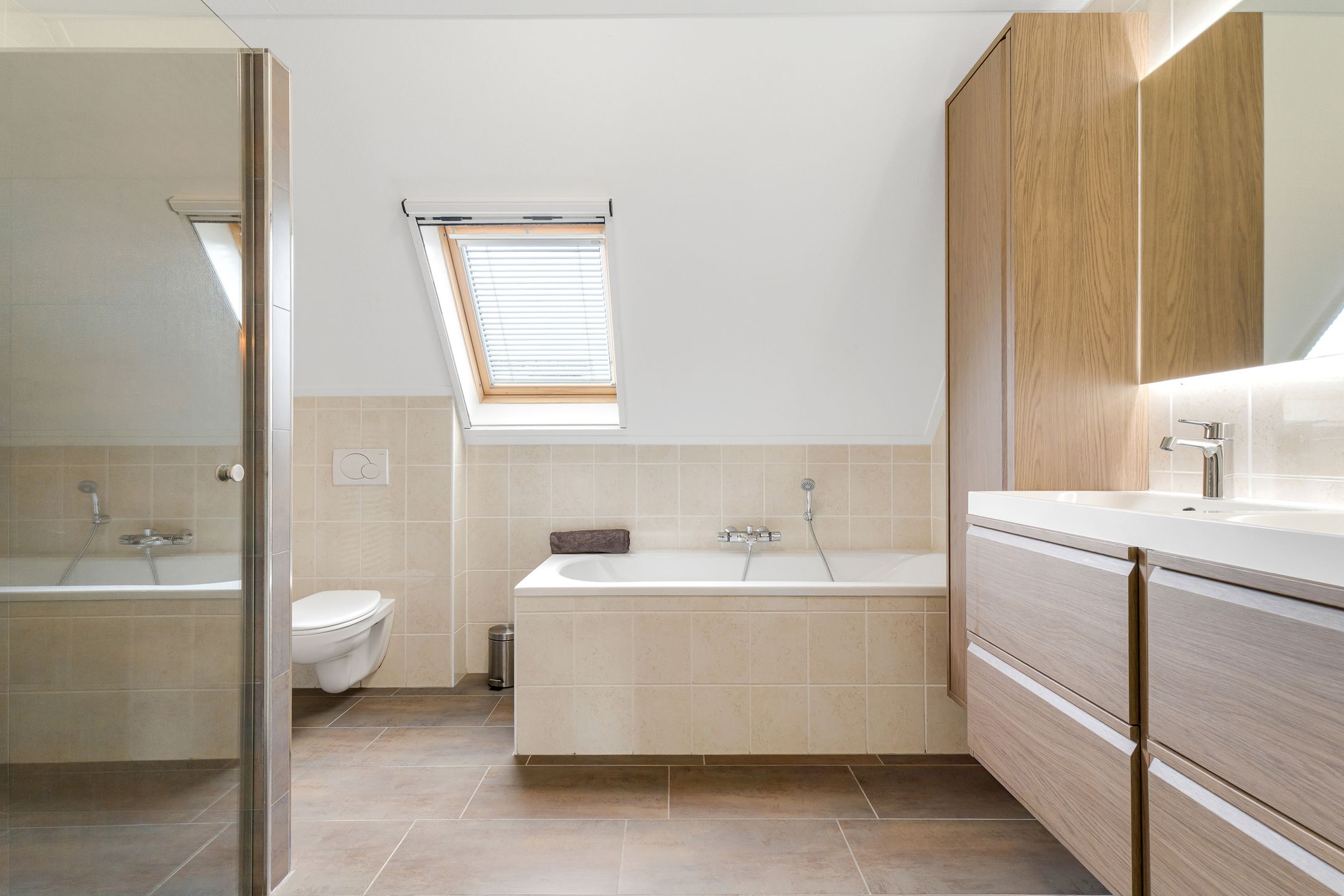 Photo 27 of Engelwortel 11