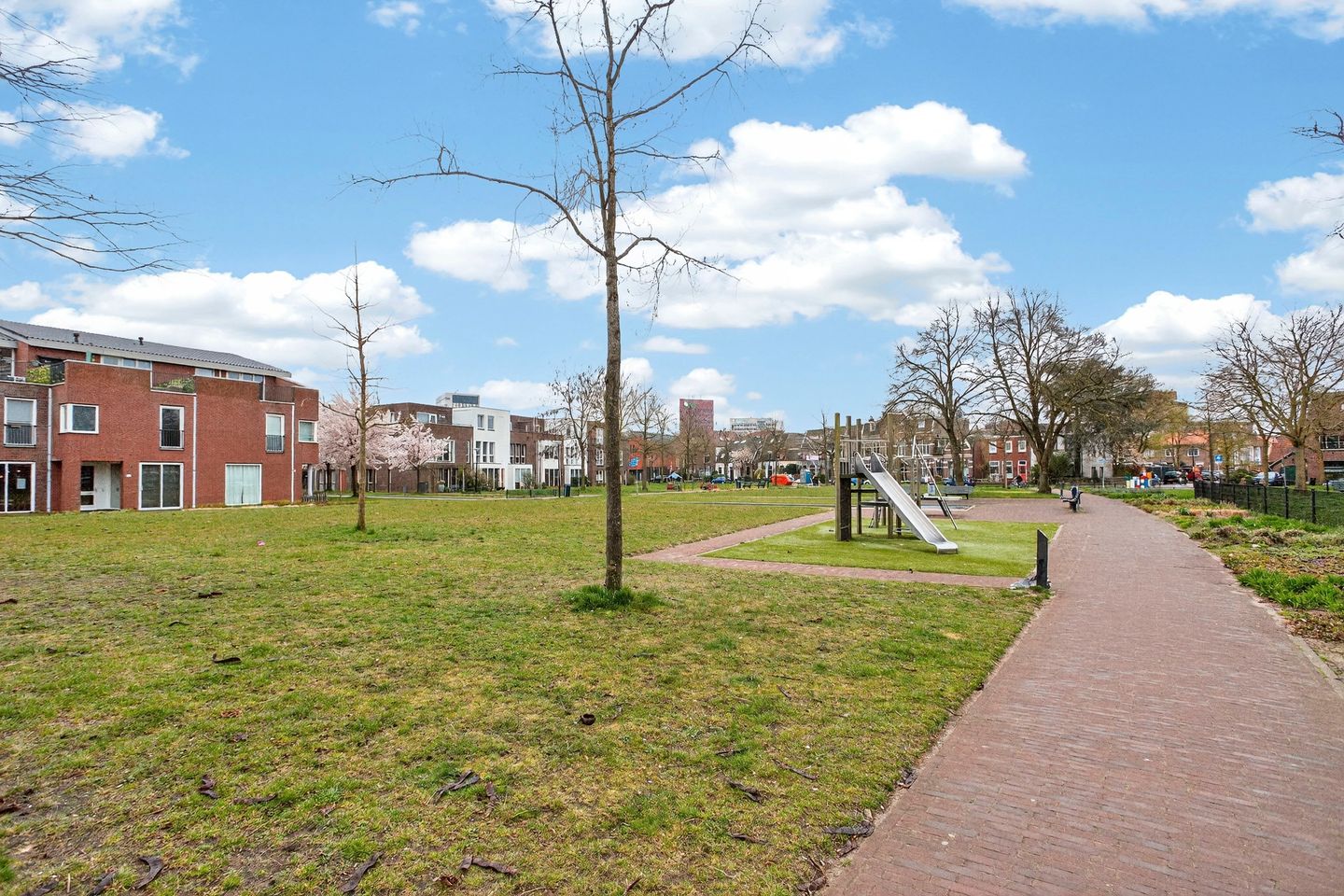 Photo 40 of Albert Fikspad 26