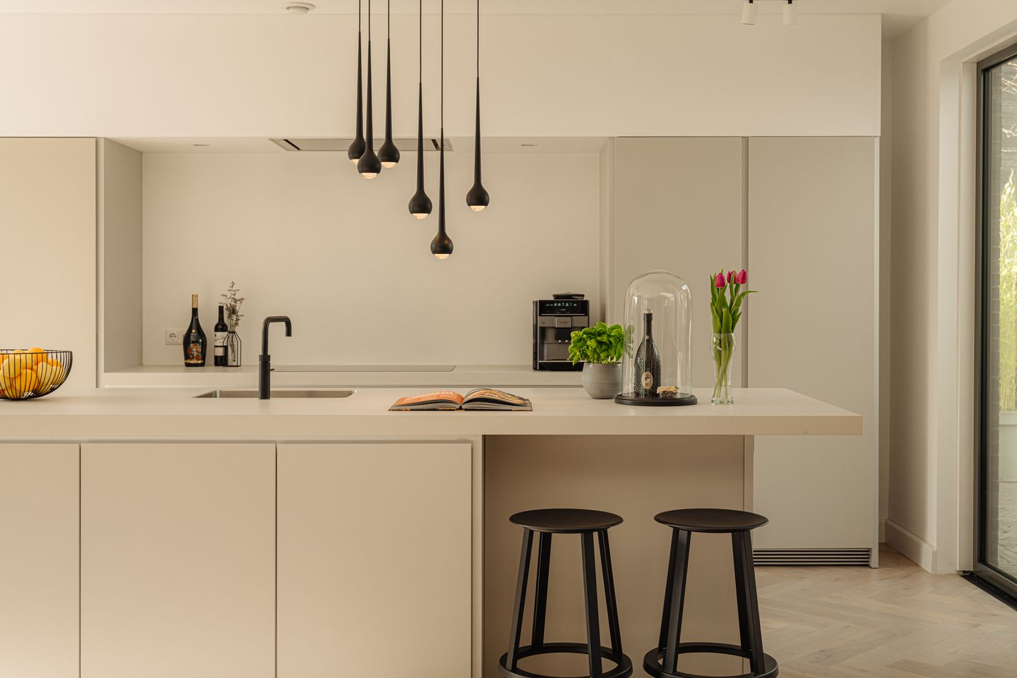 Photo 4 of Spieringhof 18