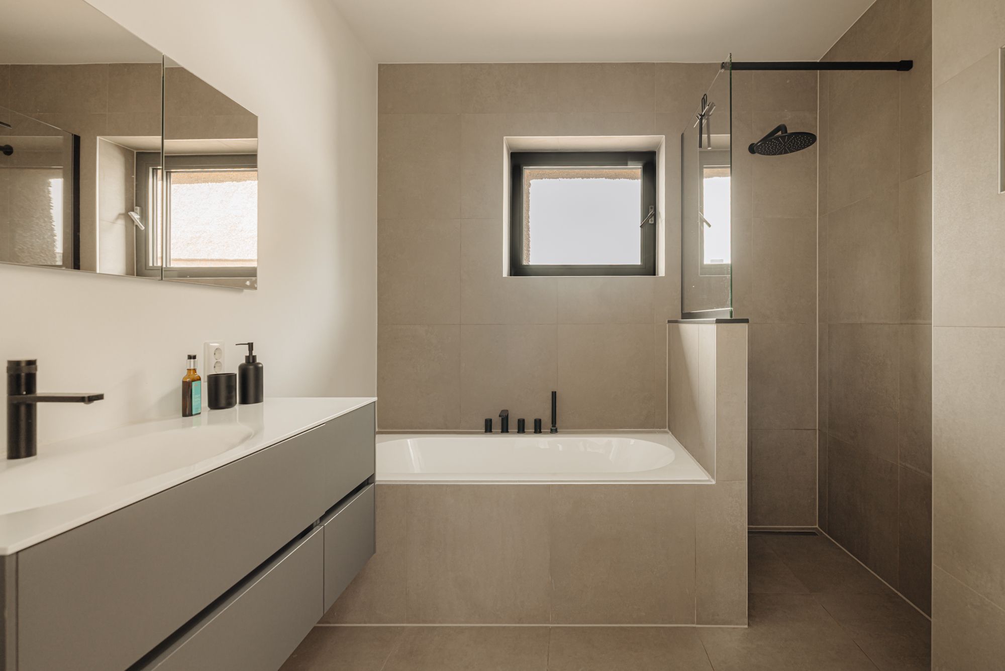 Photo 27 of Spieringhof 18