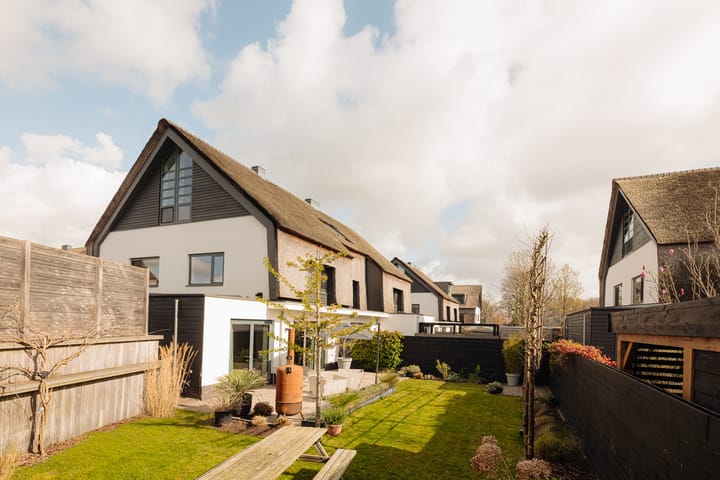 Photo 2 of Spieringhof 18