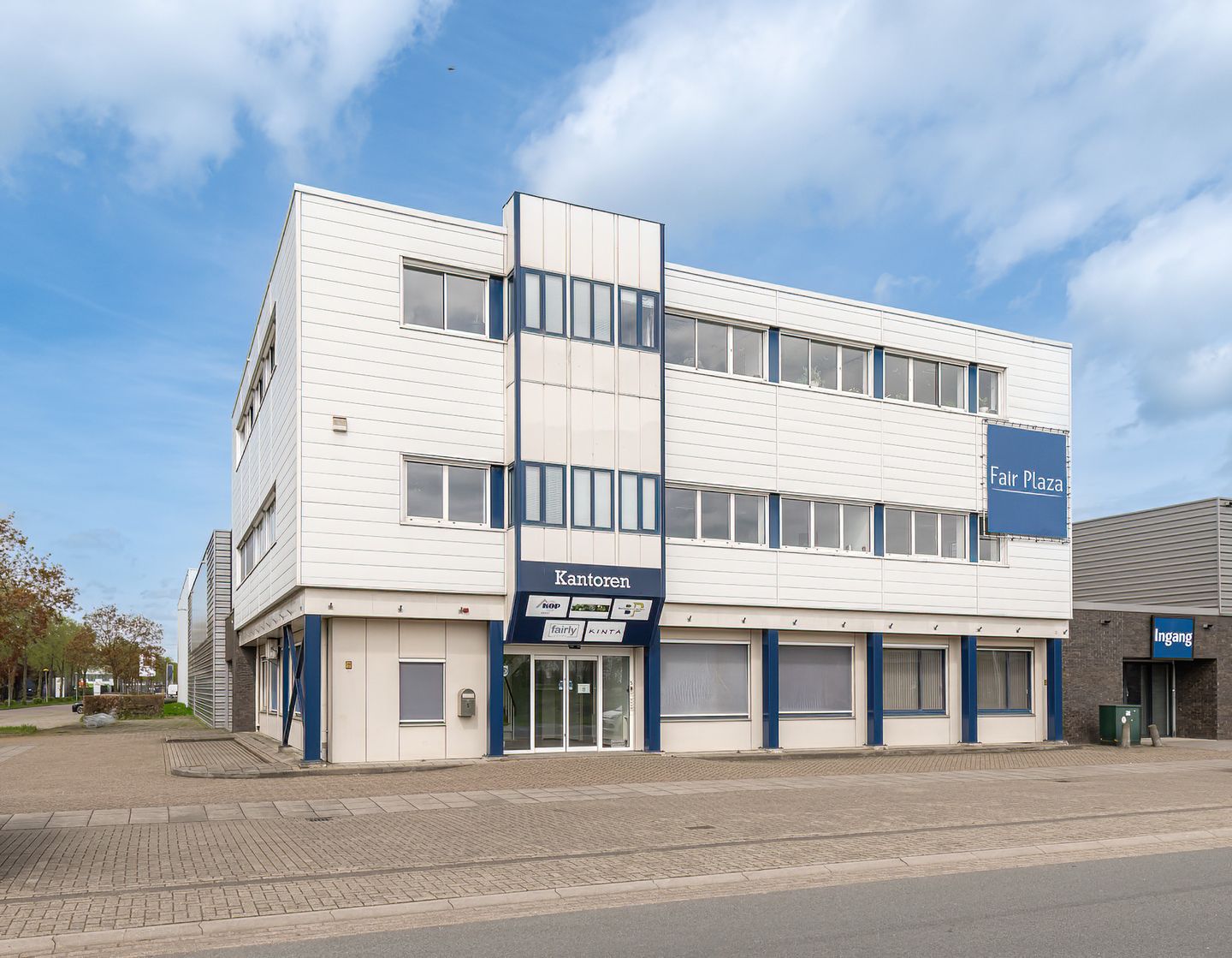 Bekijk foto 1 van Beesdseweg 5