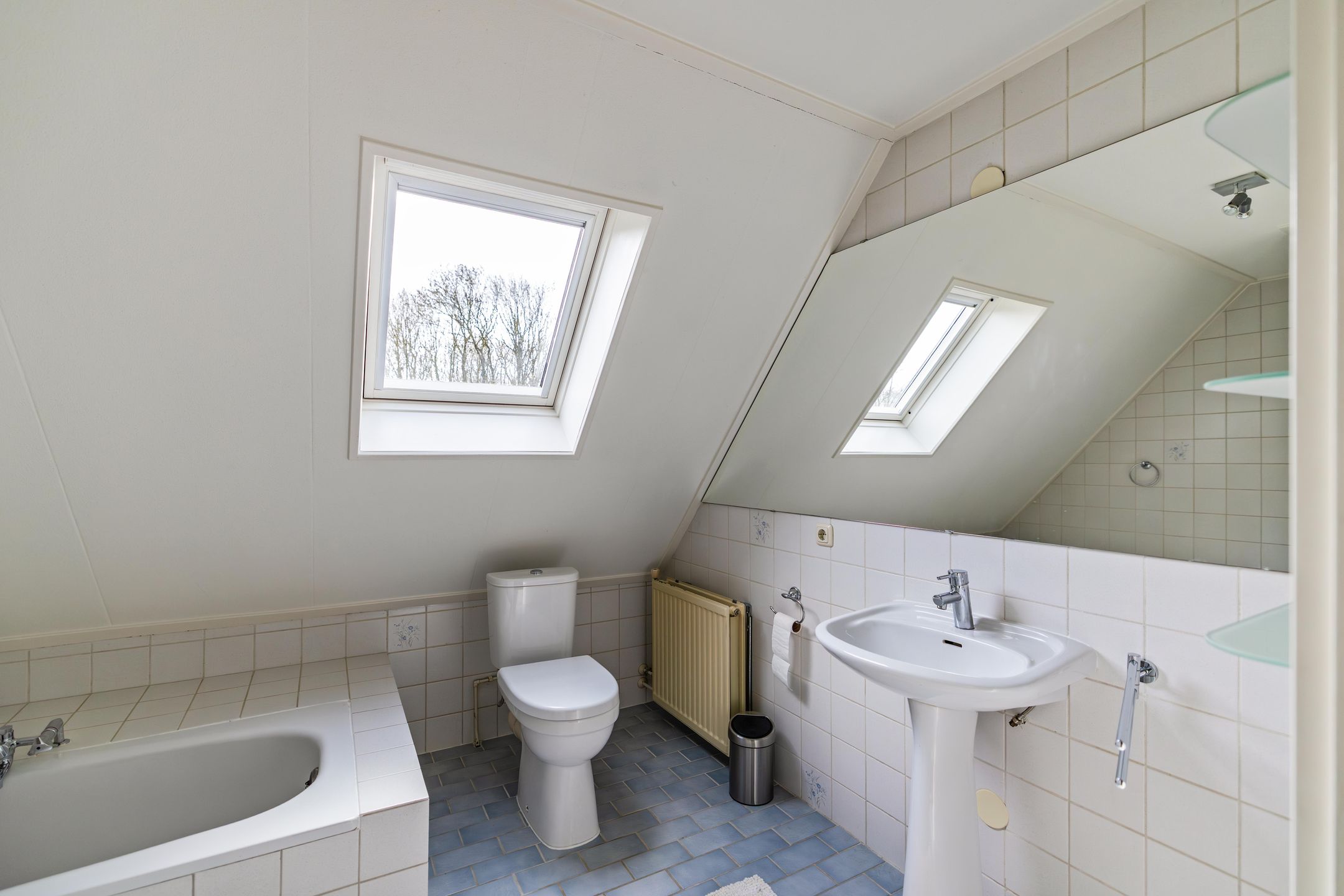 Photo 39 of Hoofdweg 73