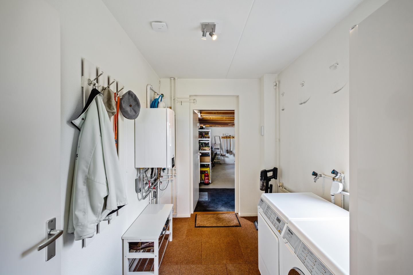 Photo 25 of Hoofdweg 73