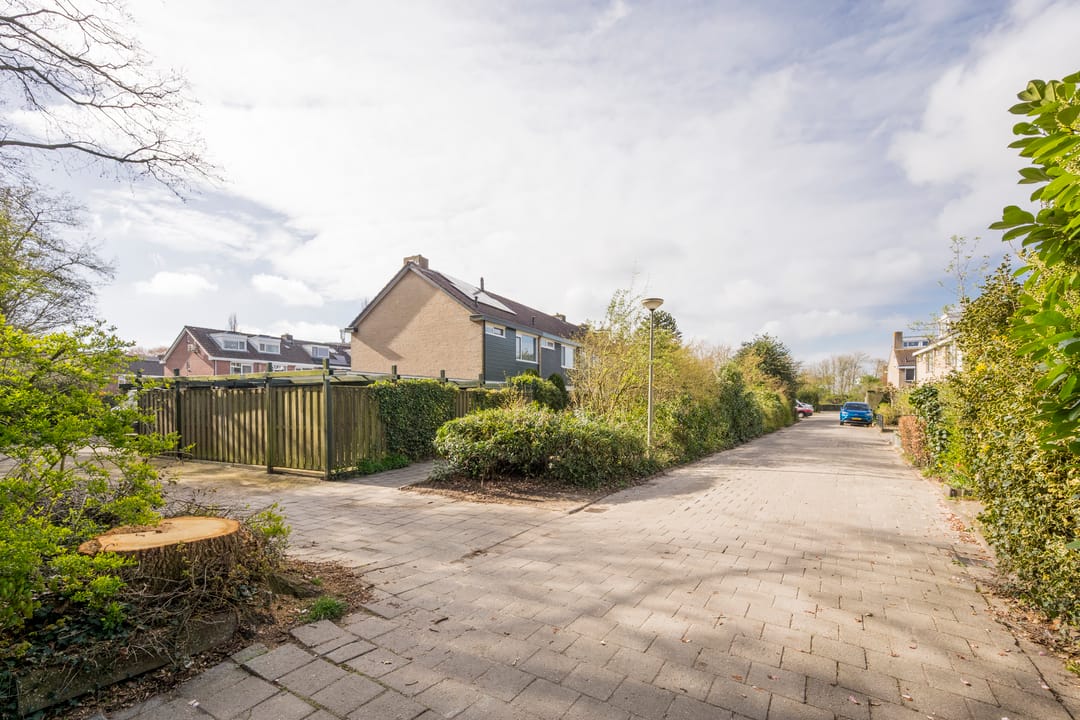 Foto 1 van Van Oldenbarneveltstraat 18