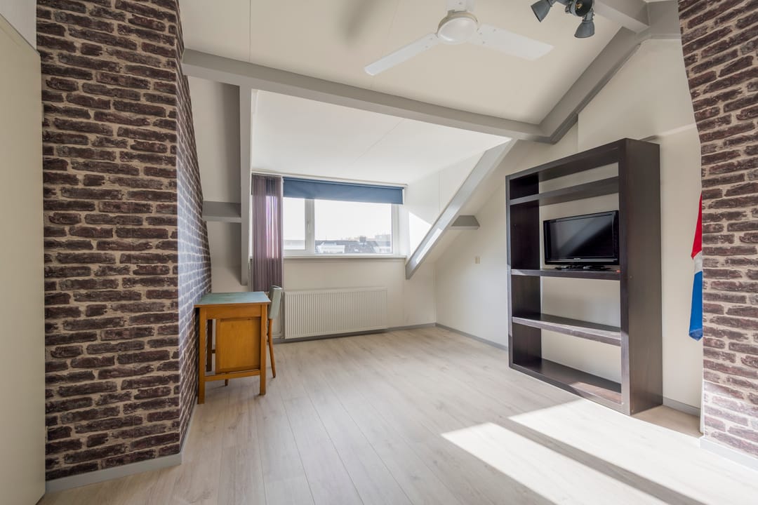 Foto 28 van Van Oldenbarneveltstraat 18