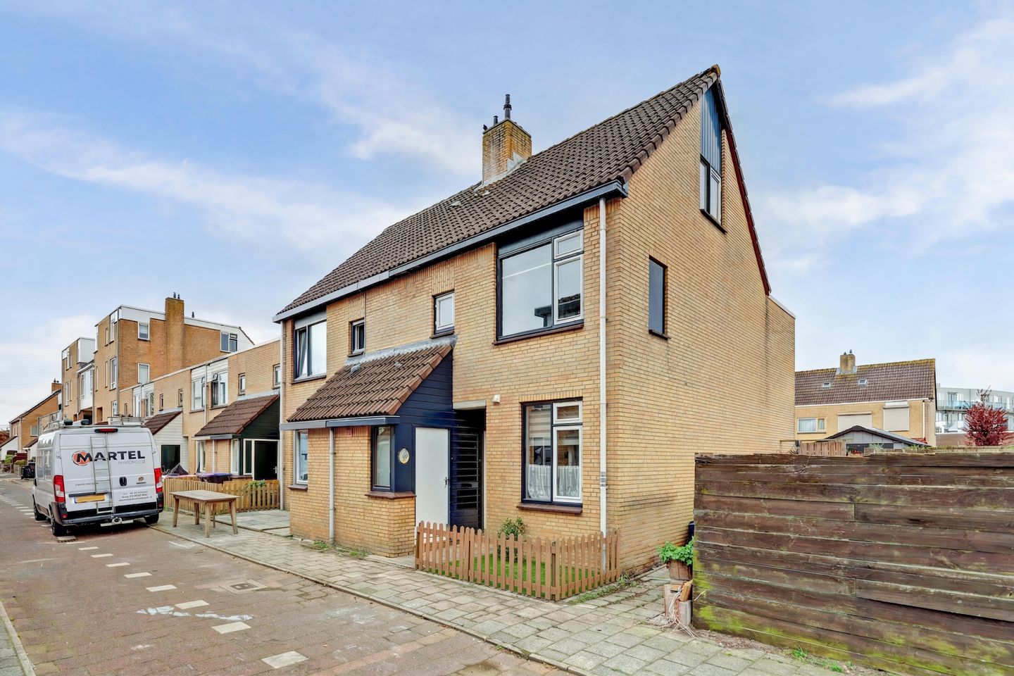 Spacious Family Home with Sunny Southwest Garden — 19