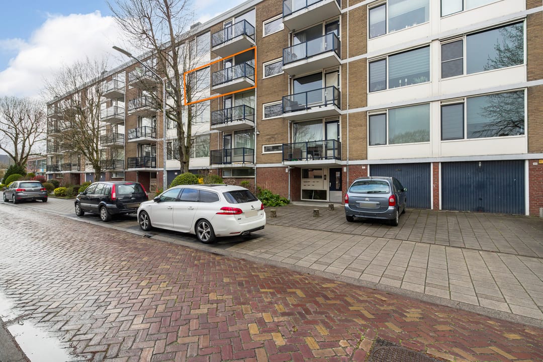 Photo 7 of Van Karnebeekstraat 113