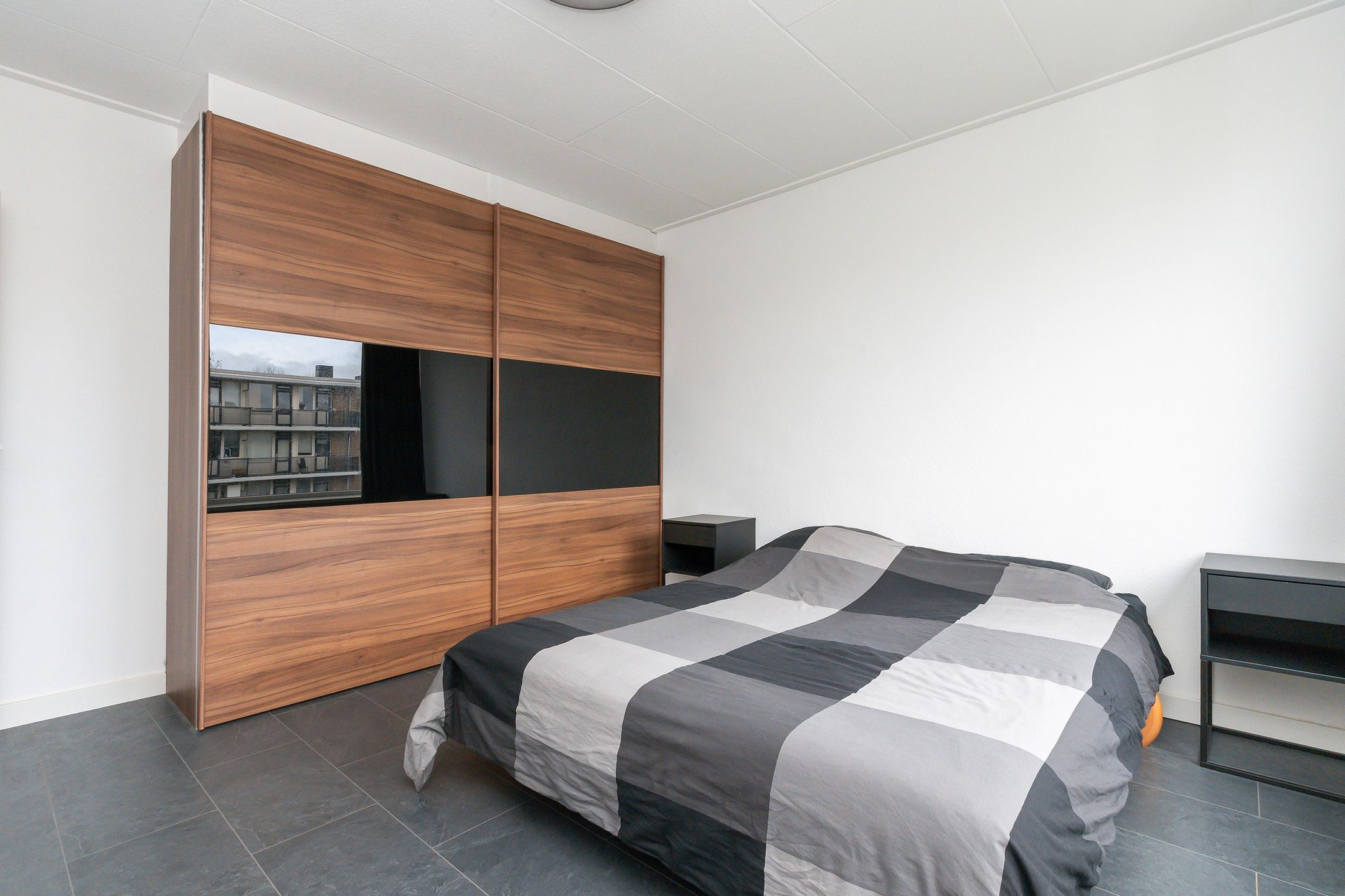 Photo 21 of Van Karnebeekstraat 113