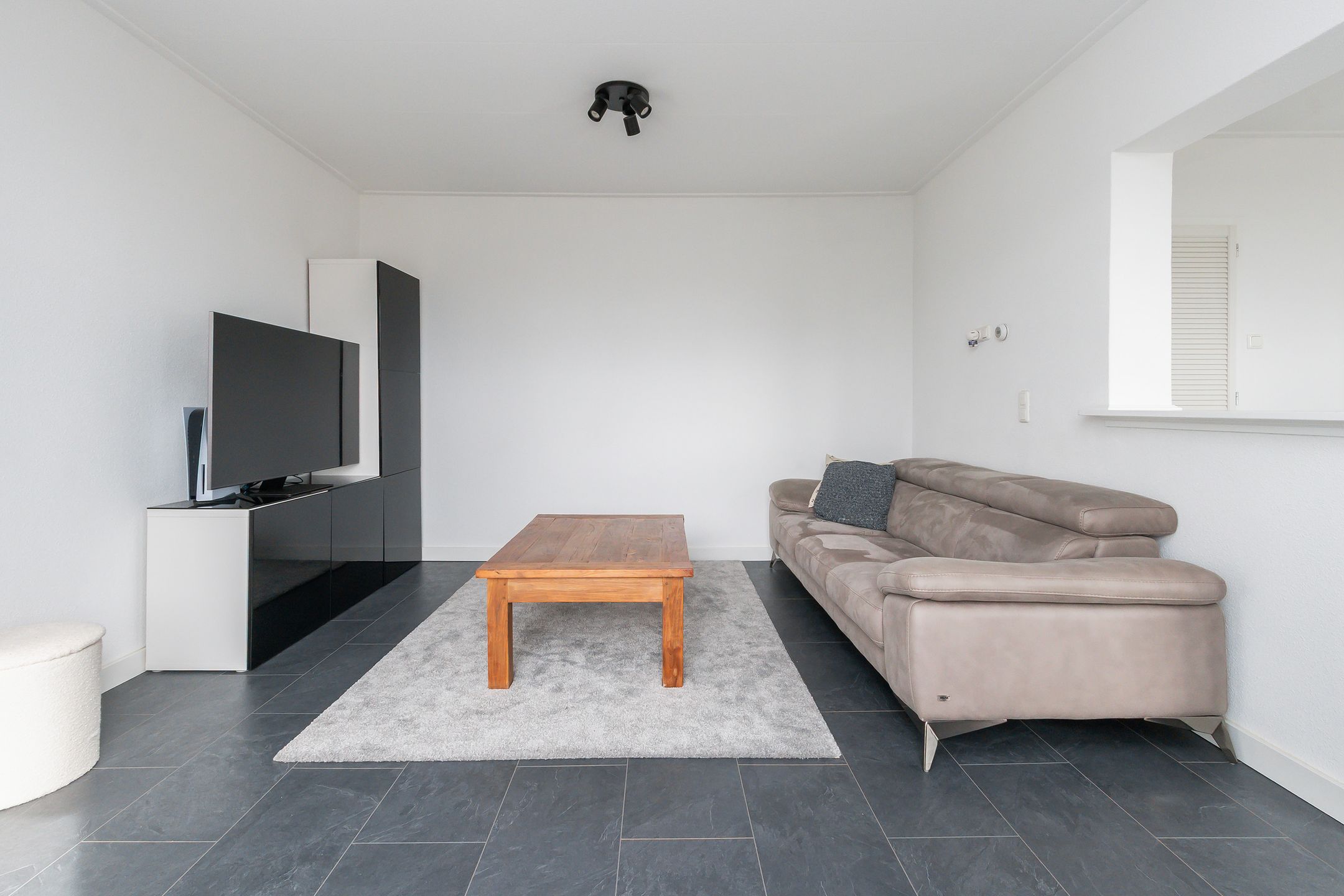 Photo 15 of Van Karnebeekstraat 113