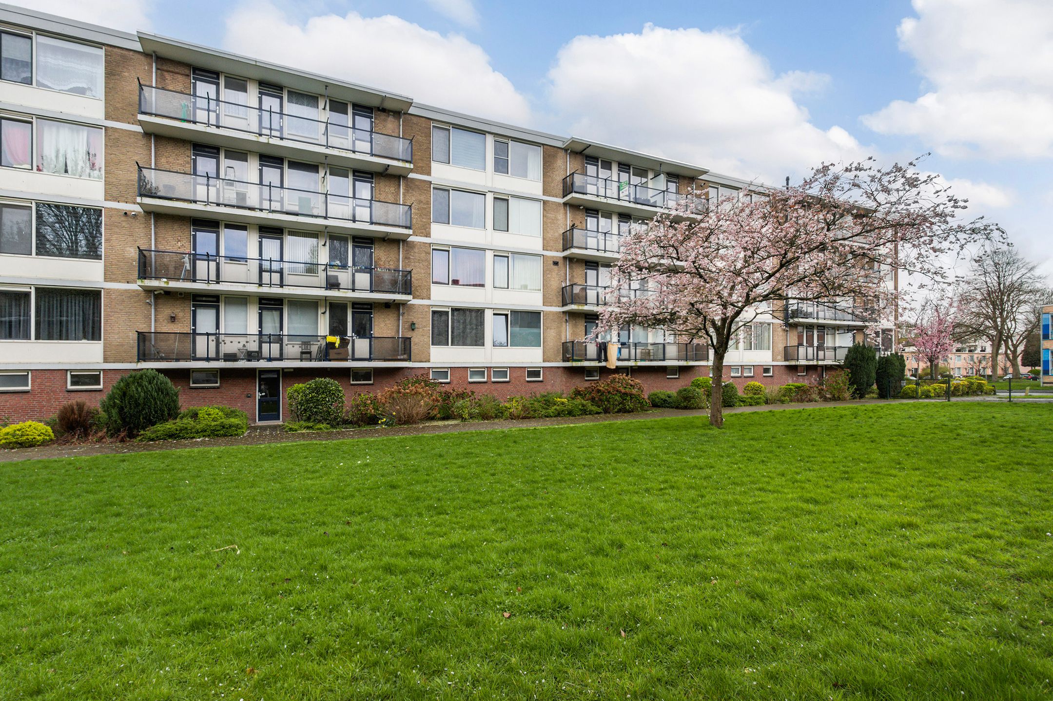 Photo 6 of Van Karnebeekstraat 113