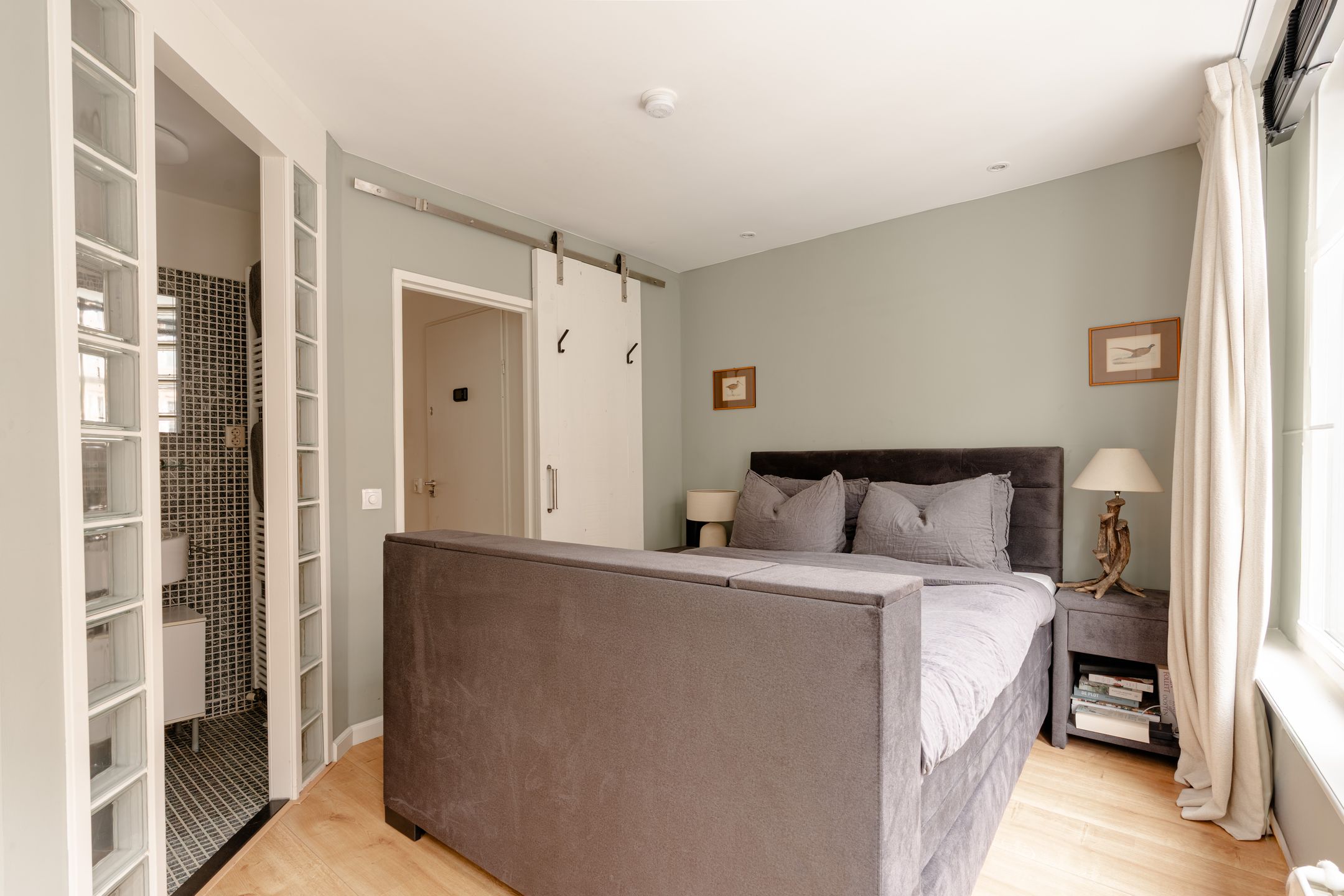 Foto 12 van Govert Flinckstraat 106-B