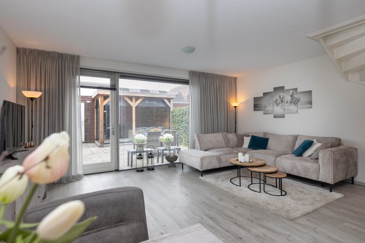 Photo 3 of H. Leefsmastraat 142