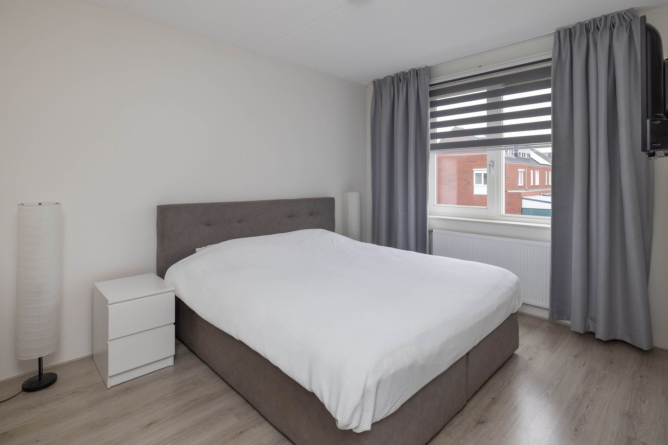 Photo 12 of H. Leefsmastraat 142