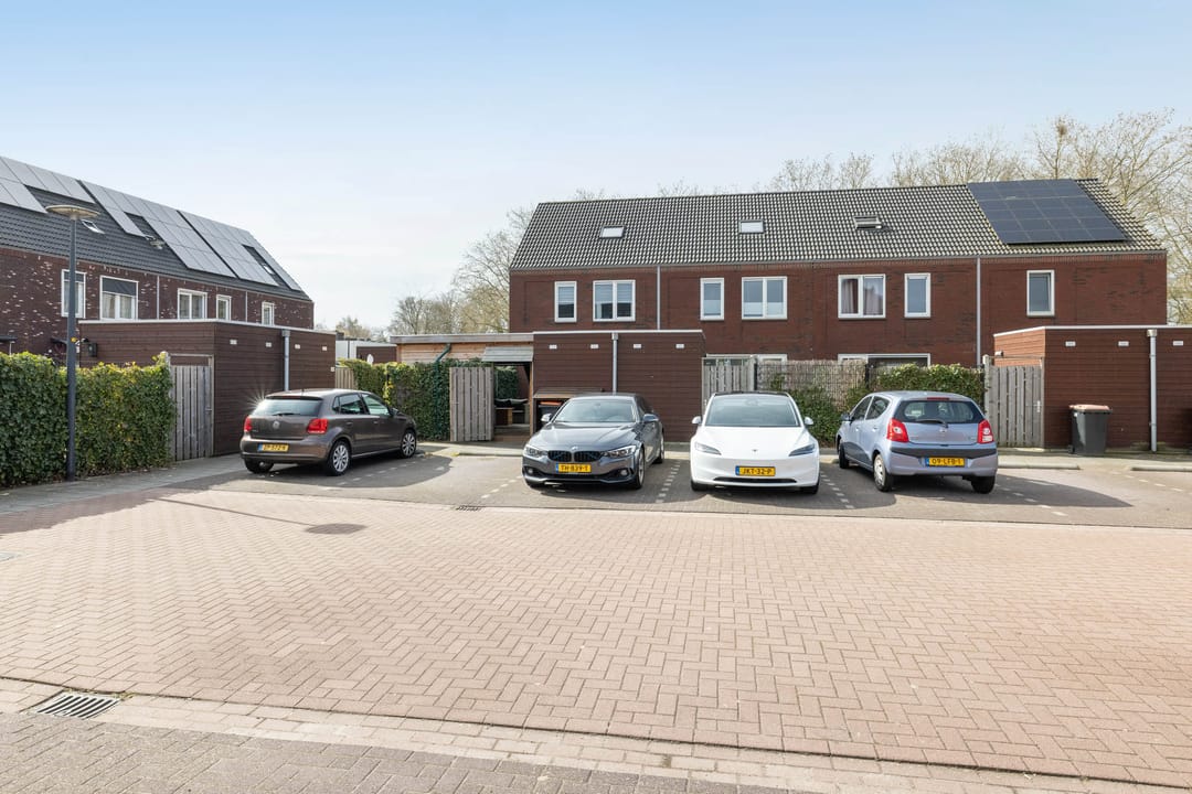 Photo 28 of H. Leefsmastraat 142