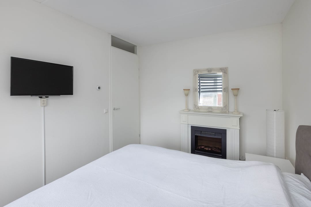 Photo 13 of H. Leefsmastraat 142