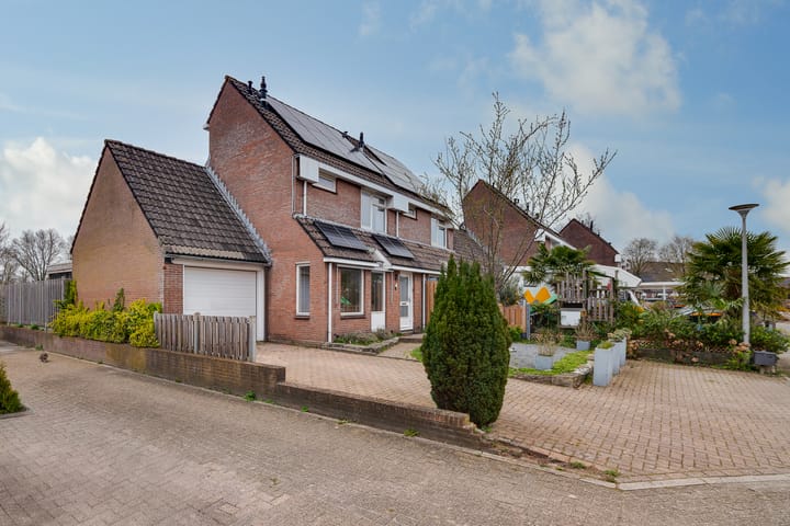 Foto 2 van Woerdes 12