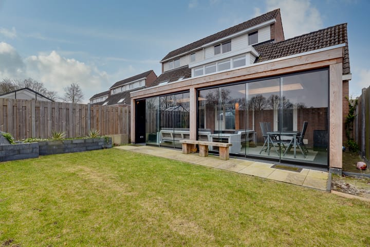 Foto 3 van Woerdes 12