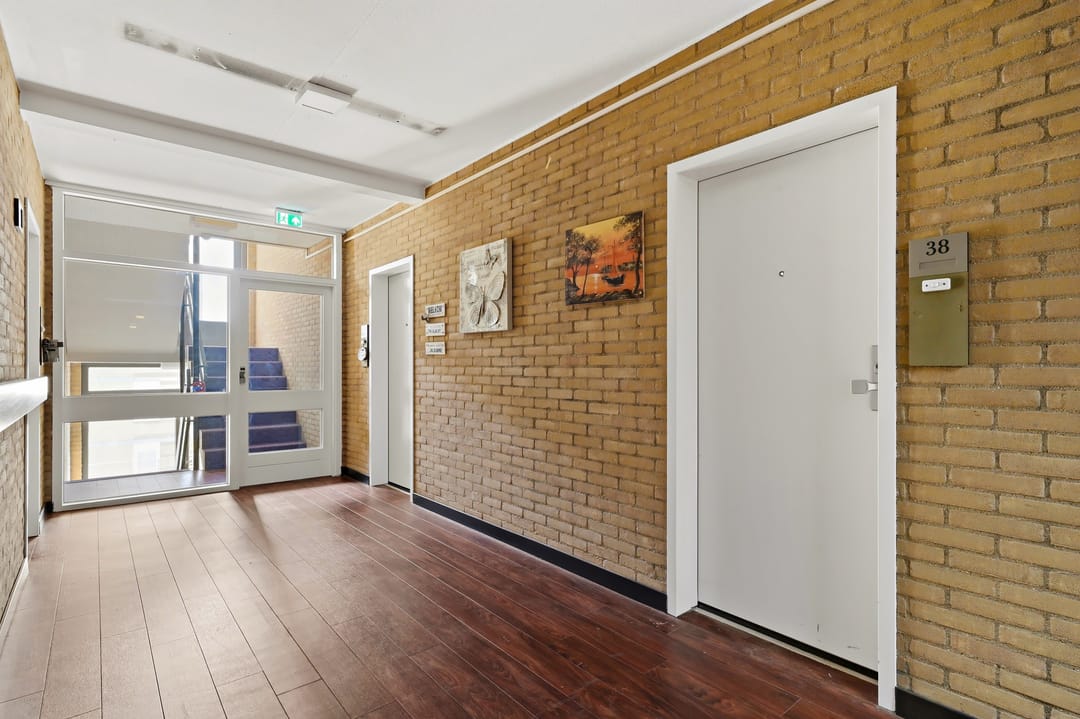 Ground-floor 2-room apartment with sunny balcony near Leiden city centre — 22